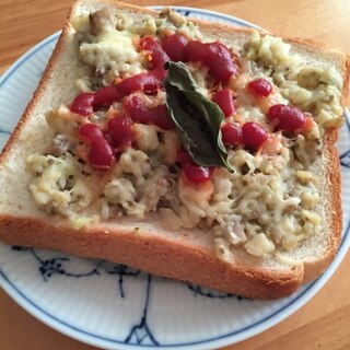 焼き茄子のトースト